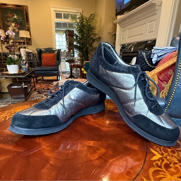 Aquatalia Waterproof Black/Silver Suede Leather Sneaker Size 9 MSRP $225 - Picture 3 of 12